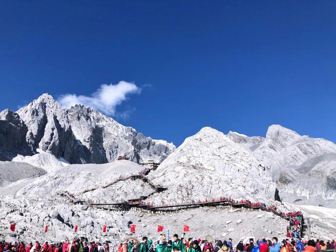 云南玉龙雪山介绍_云南玉龙雪山介绍500字